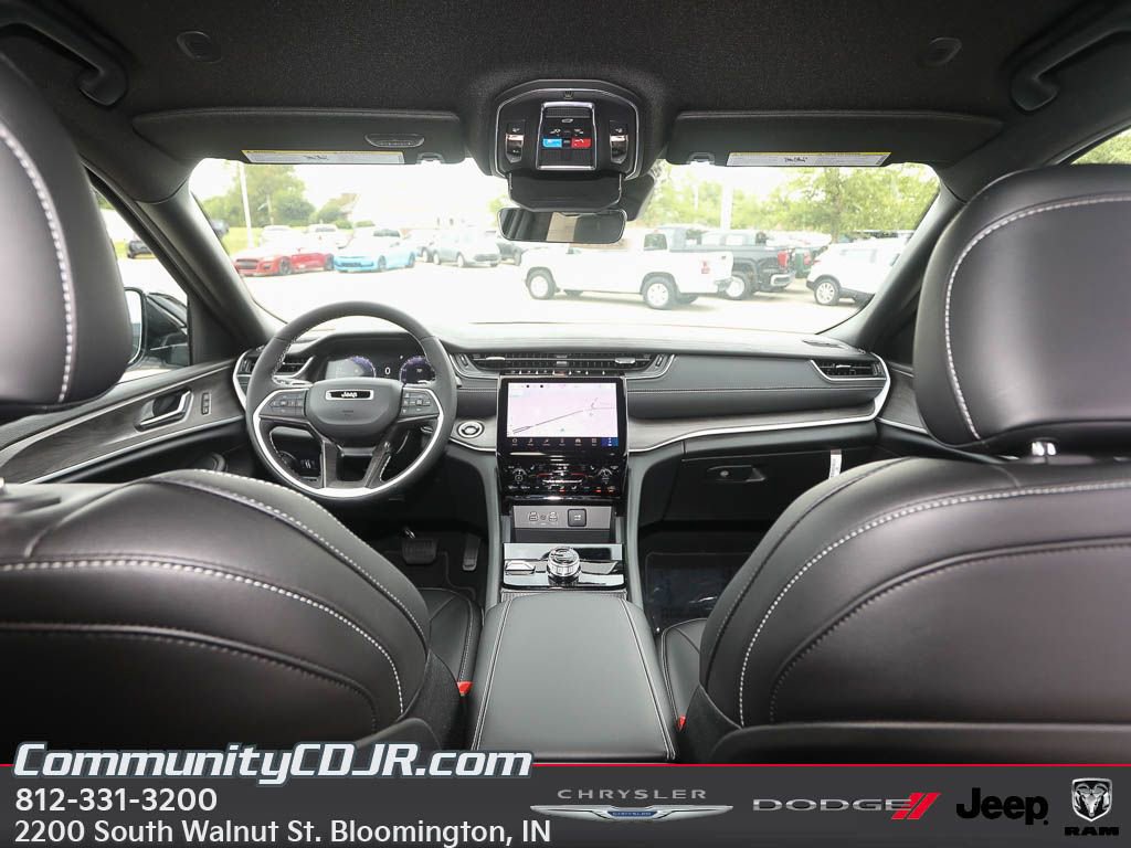 New 2025 Jeep Grand Cherokee Limited image 21