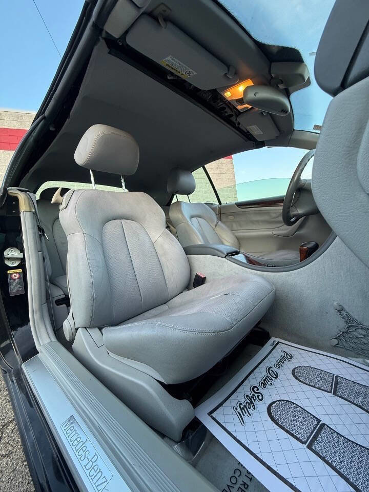 Used 2003 Mercedes-Benz CLK 320 Cabriolet image 9