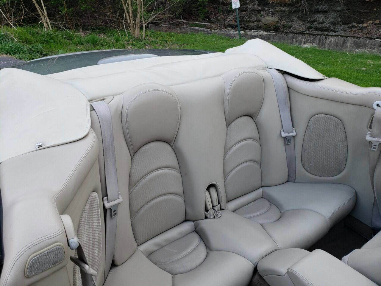 Used 2002 Jaguar XK8 Convertible image 9