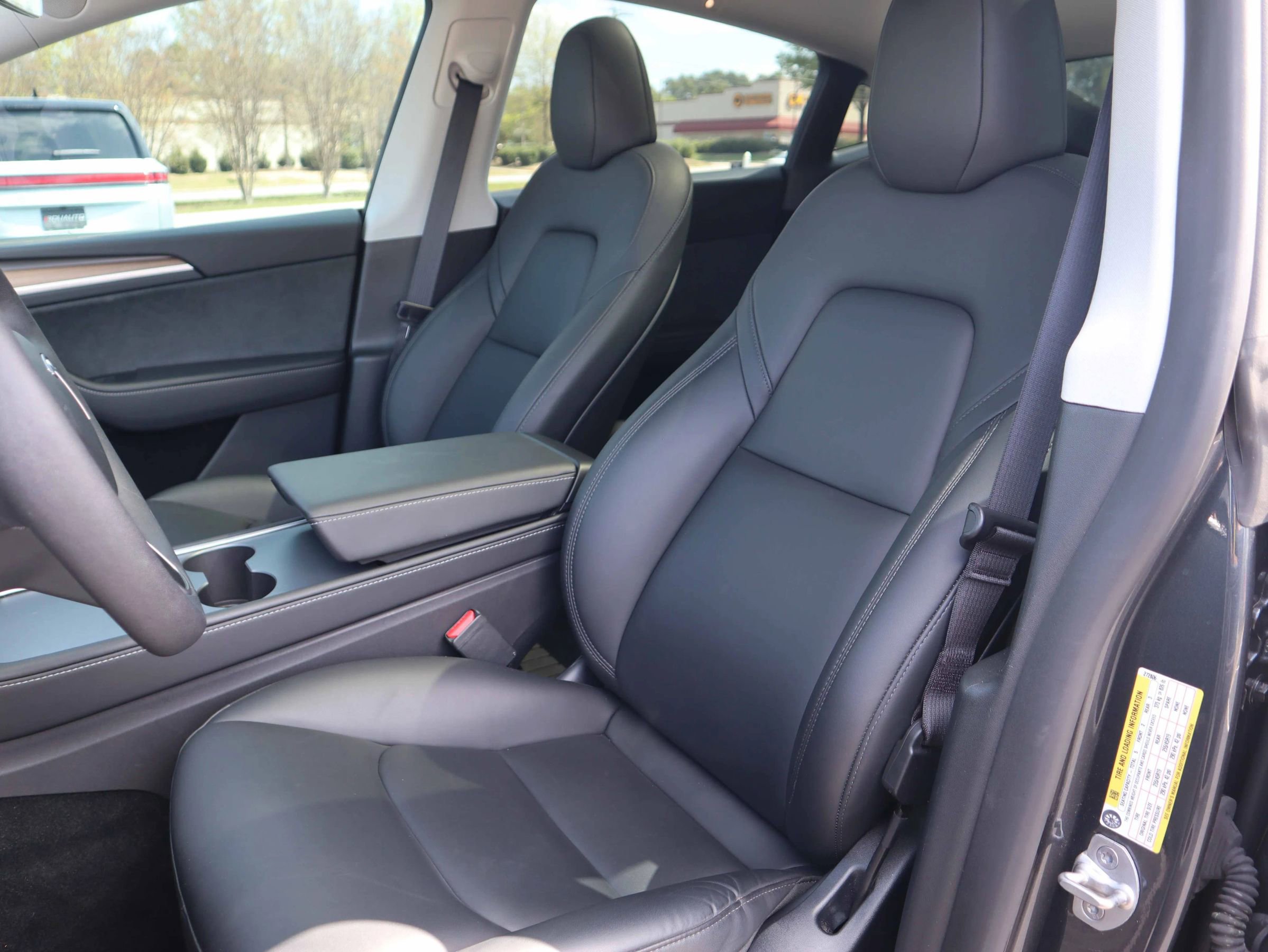 Used 2024 Tesla Model Y Long Range image 2