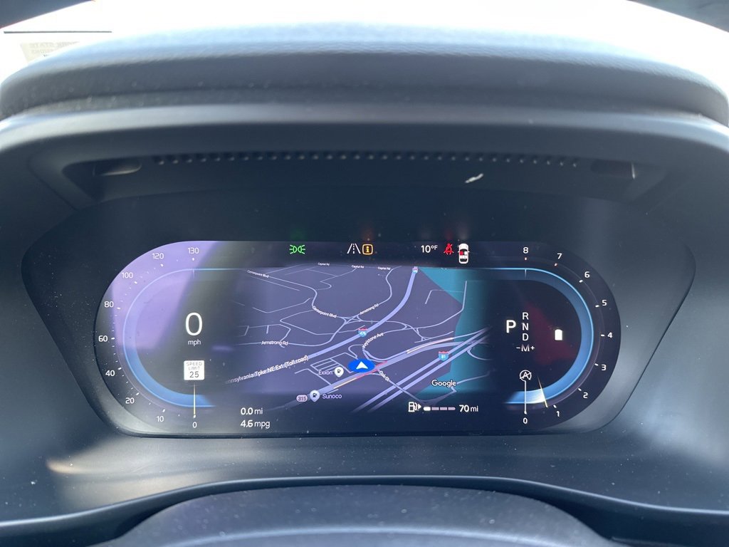 Certified 2023 Volvo XC40 B5 Ultimate w/ Protection Package Premier image 19