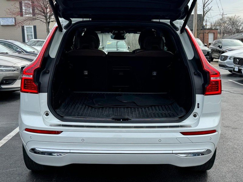 Certified 2023 Volvo XC60 B5 Ultimate image 5