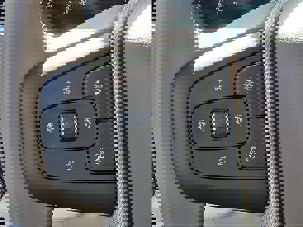 Used 2021 GMC Yukon Denali image 15