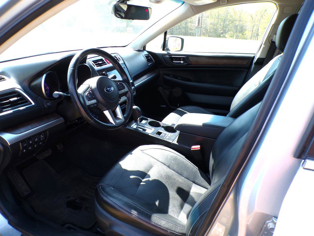 Used 2017 Subaru Outback 2.5i Limited image 31