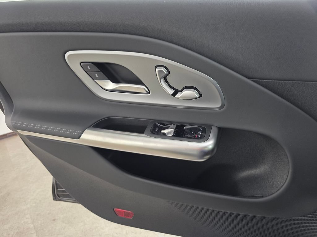 New 2027 Mercedes-Benz CLA 220 image 17