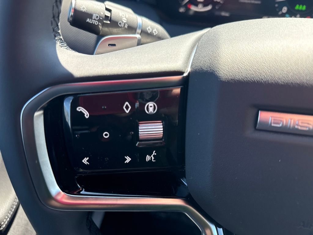 New 2026 Land Rover Discovery Sport Landmark AWD/4WD image 19