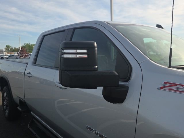 Used 2021 Chevrolet Silverado 2500 LT w/ Convenience Package AWD/4WD image 5