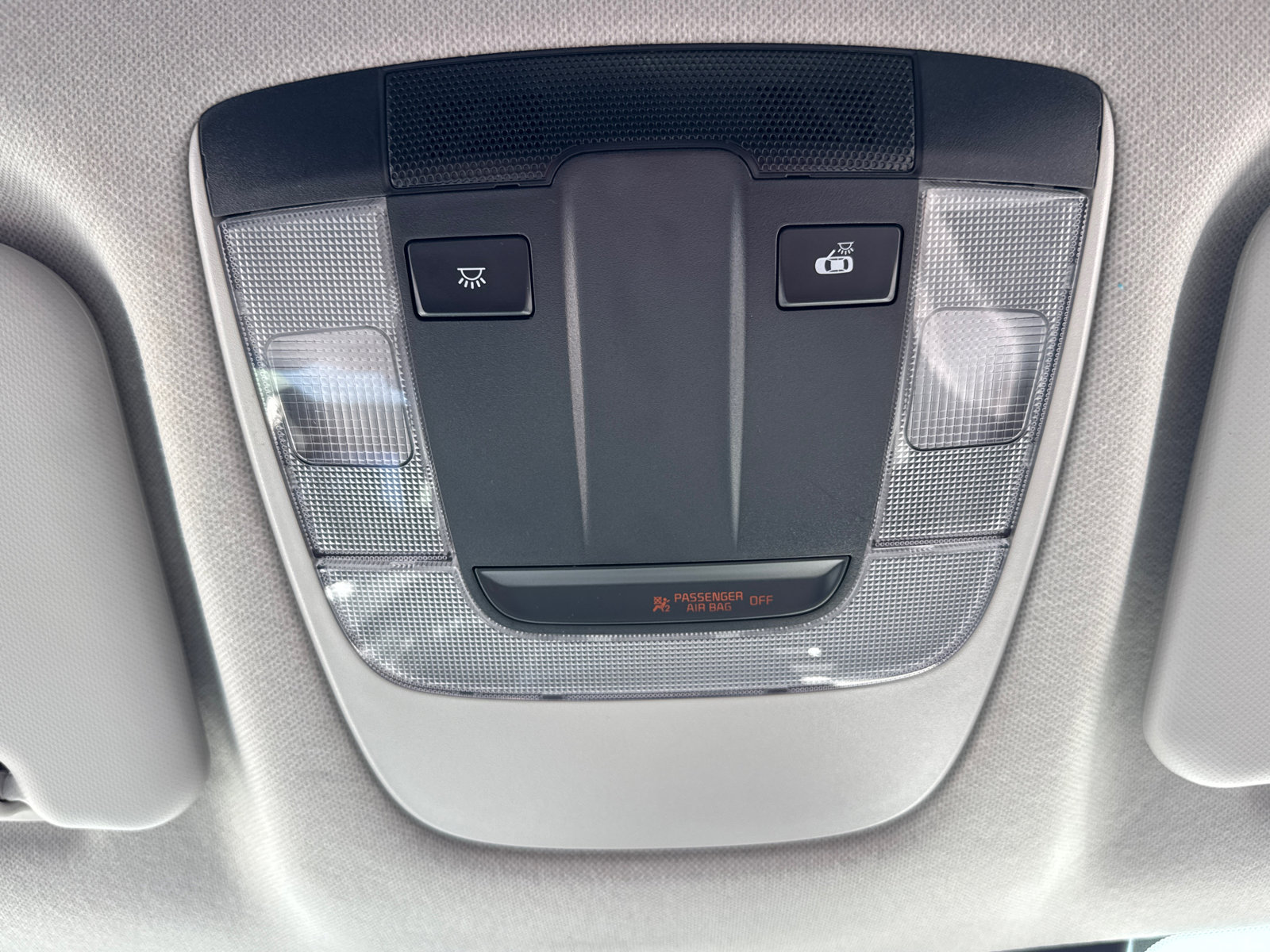 Used 2023 Kia Seltos LX image 9