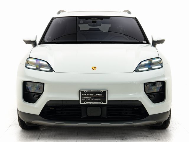 Certified 2025 Porsche Macan Electric image 29