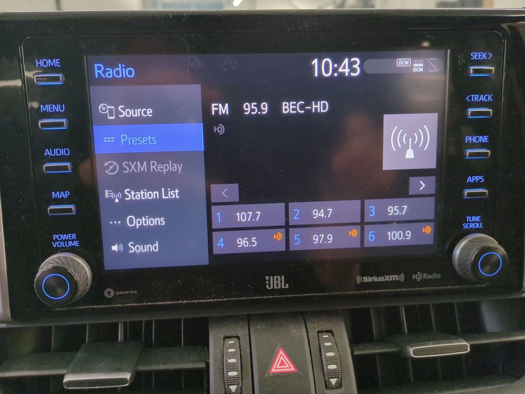 Used 2020 Toyota RAV4 XLE Premium image 22