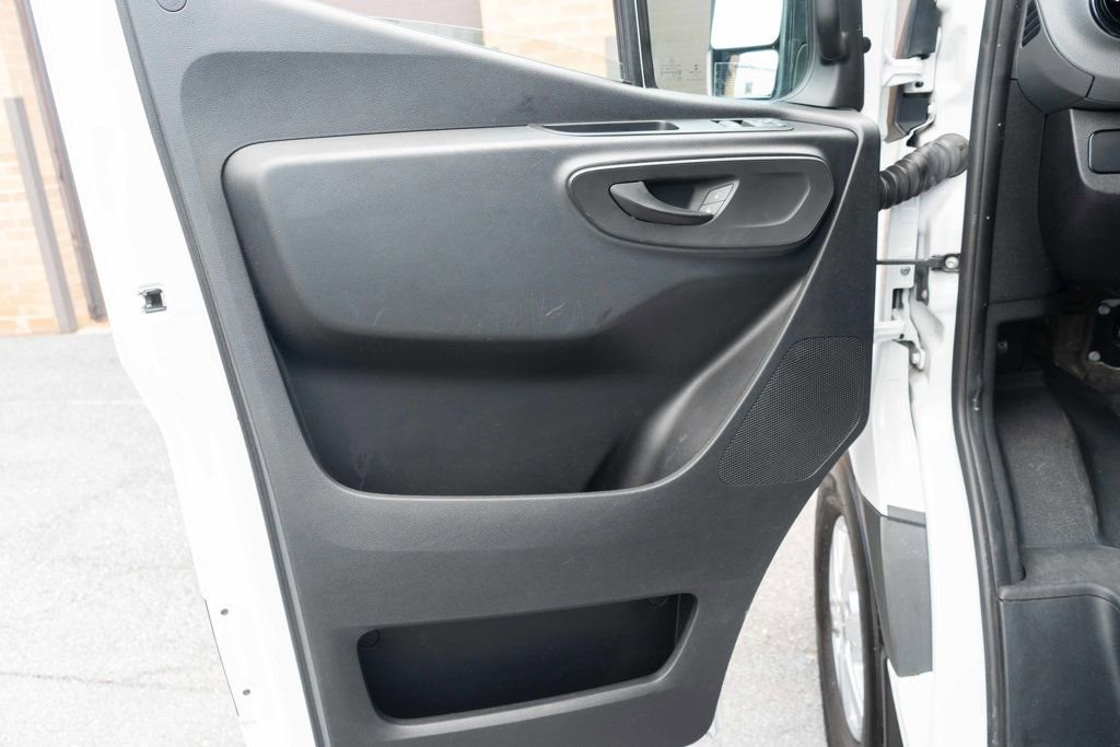 Used 2020 Mercedes-Benz Sprinter 2500 image 13