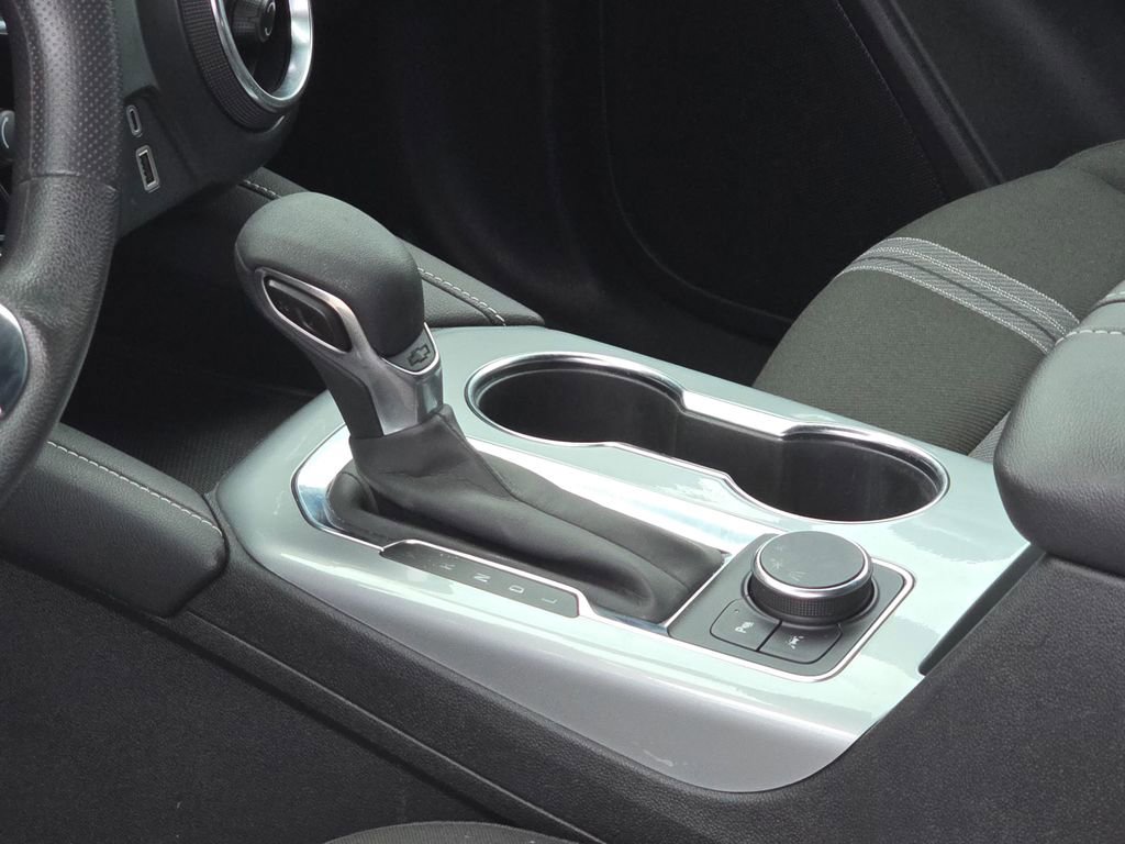 Used 2025 Chevrolet Blazer LT w/ Midnight/Sport Edition FWD image 24