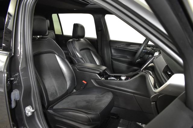 Used 2023 Jeep Grand Cherokee L Laredo AWD/4WD image 38