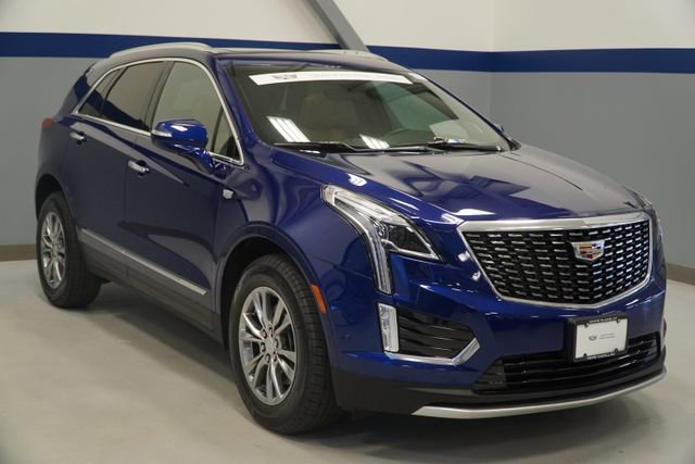 Used 2023 Cadillac XT5 Premium Luxury w/ Technology Package AWD/4WD image 8