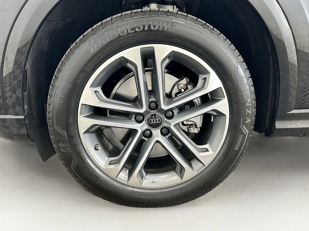Used 2025 Audi Q5 Premium Plus w/ Premium Plus image 30