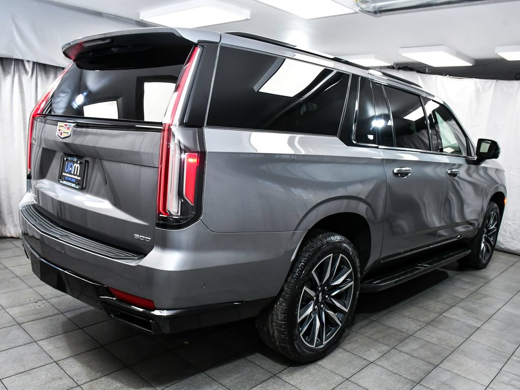 Used 2022 Cadillac Escalade ESV Sport w/ Touring Package AWD/4WD image 6