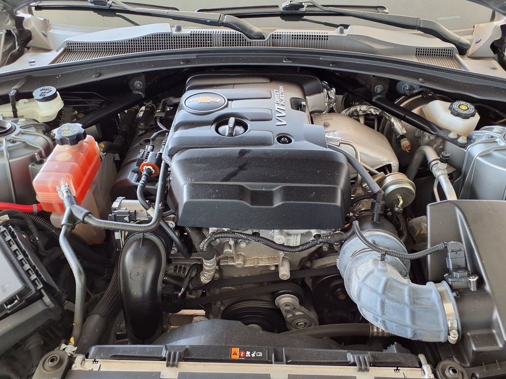 Used 2023 Chevrolet Camaro LT RWD image 36