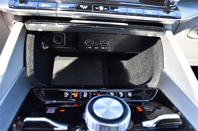 Used 2025 Jeep Wagoneer Series III w/ Premium Group I image 21