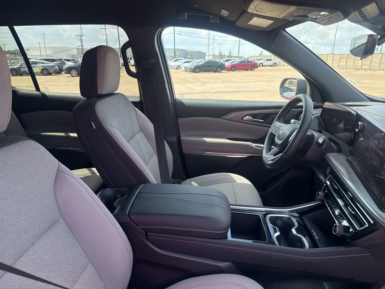 Used 2026 Chevrolet Traverse LT w/ Driver Confidence Package FWD image 30
