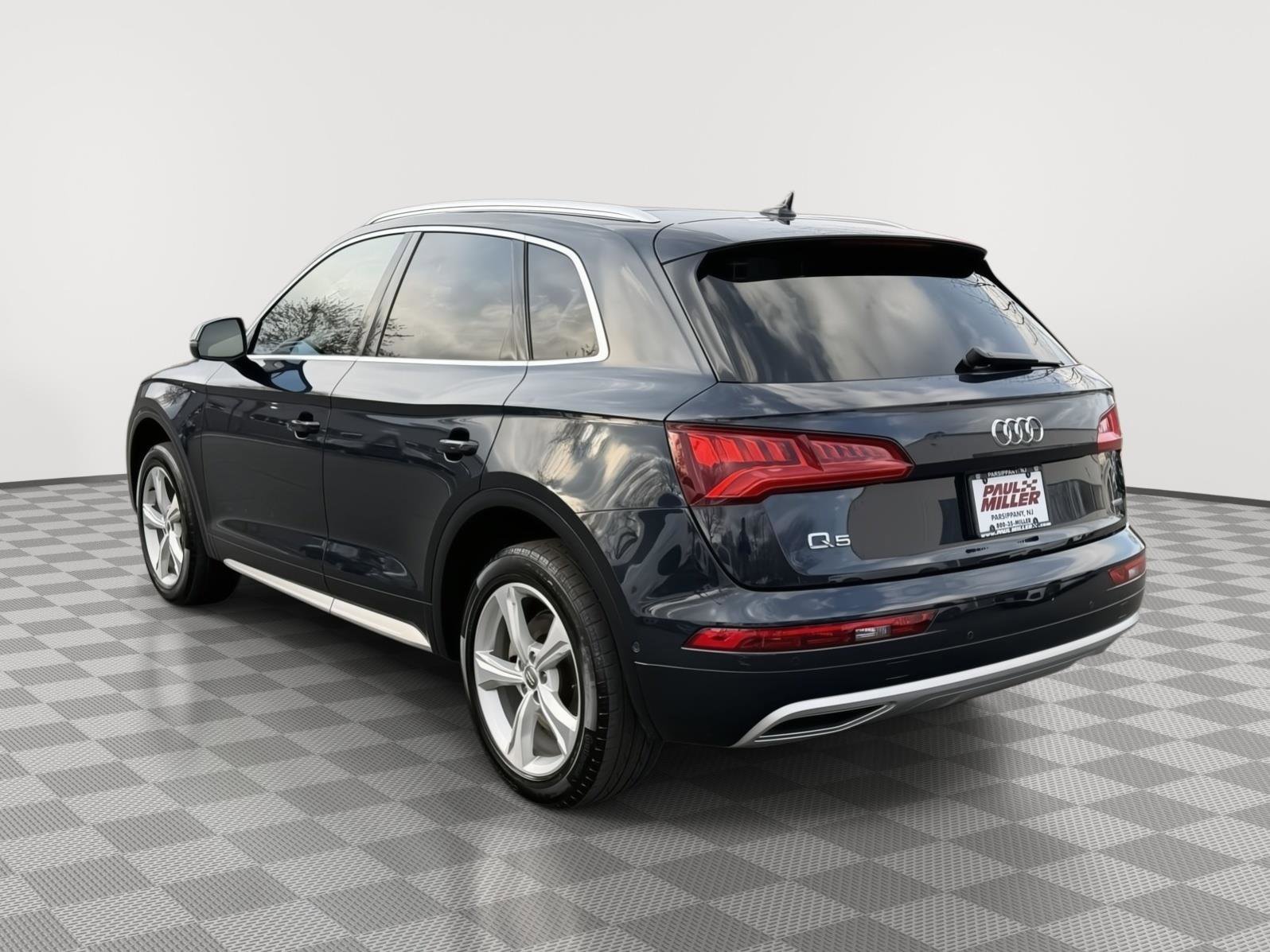Used 2020 Audi Q5 Prestige w/ Prestige Package image 4