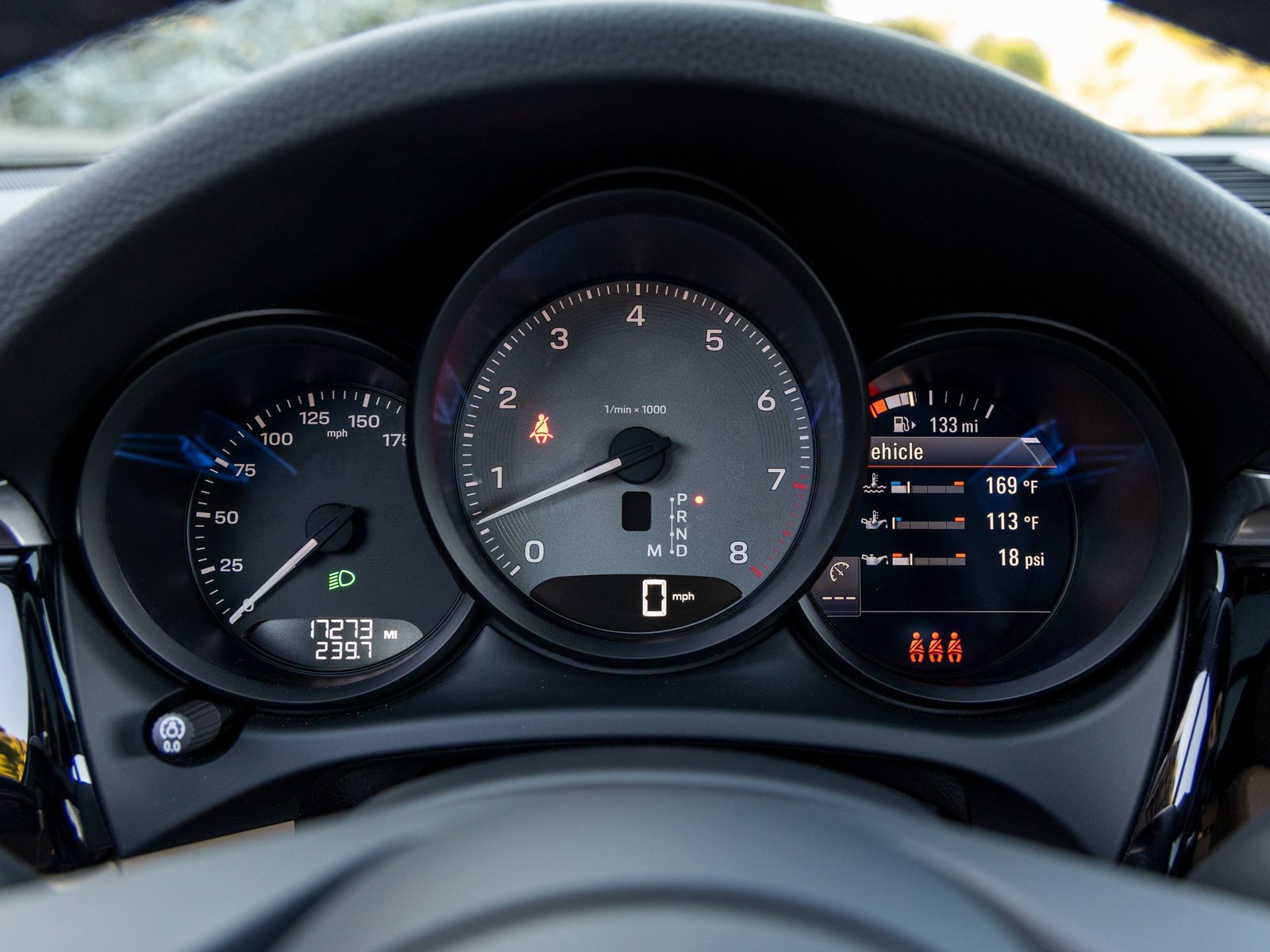 Certified 2023 Porsche Macan S image 33