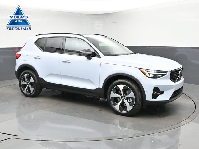 New 2026 Volvo XC40 B5 Plus w/ Protection Package Premier