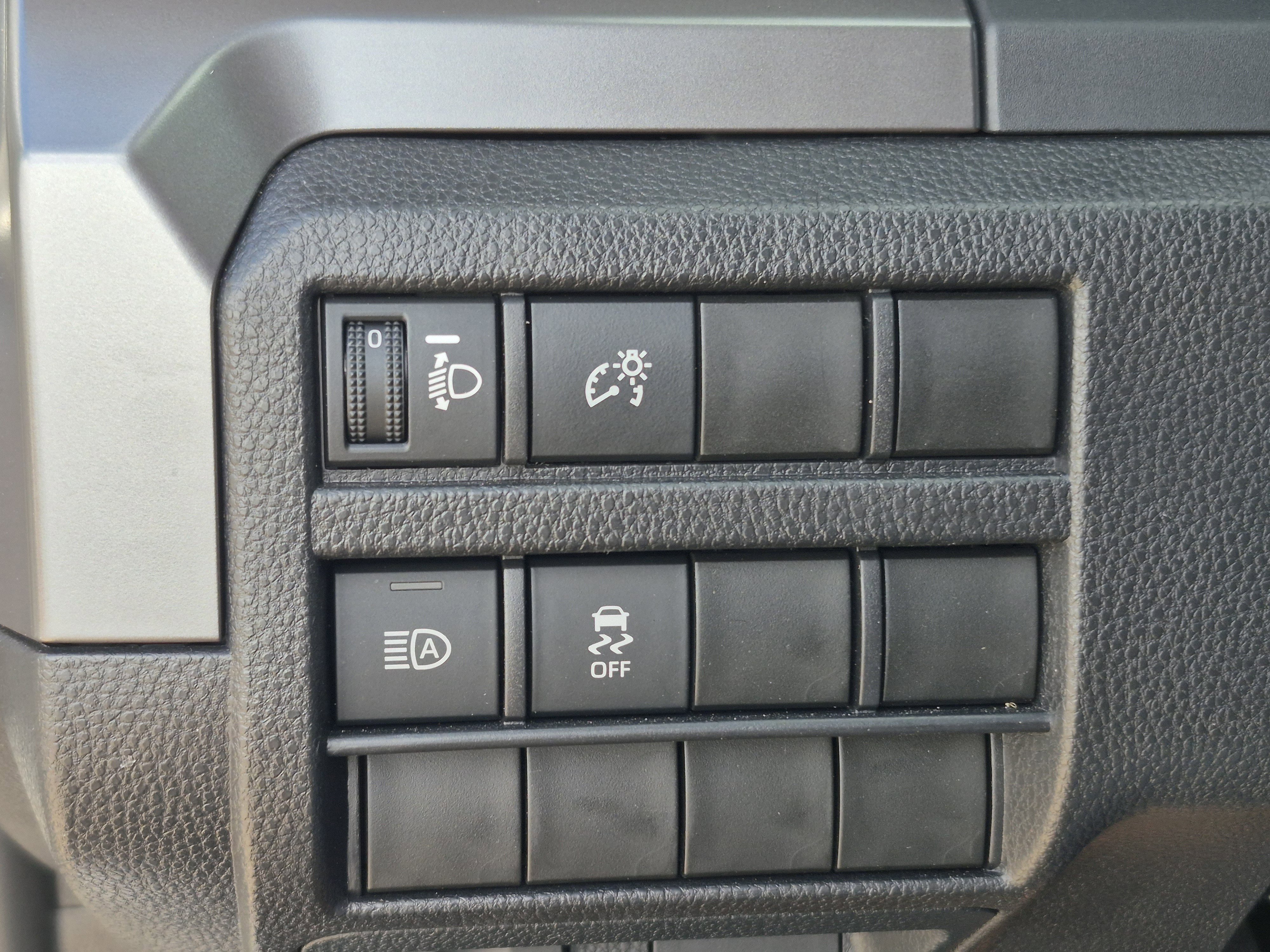 Certified 2025 Toyota Tacoma TRD Sport AWD/4WD image 34