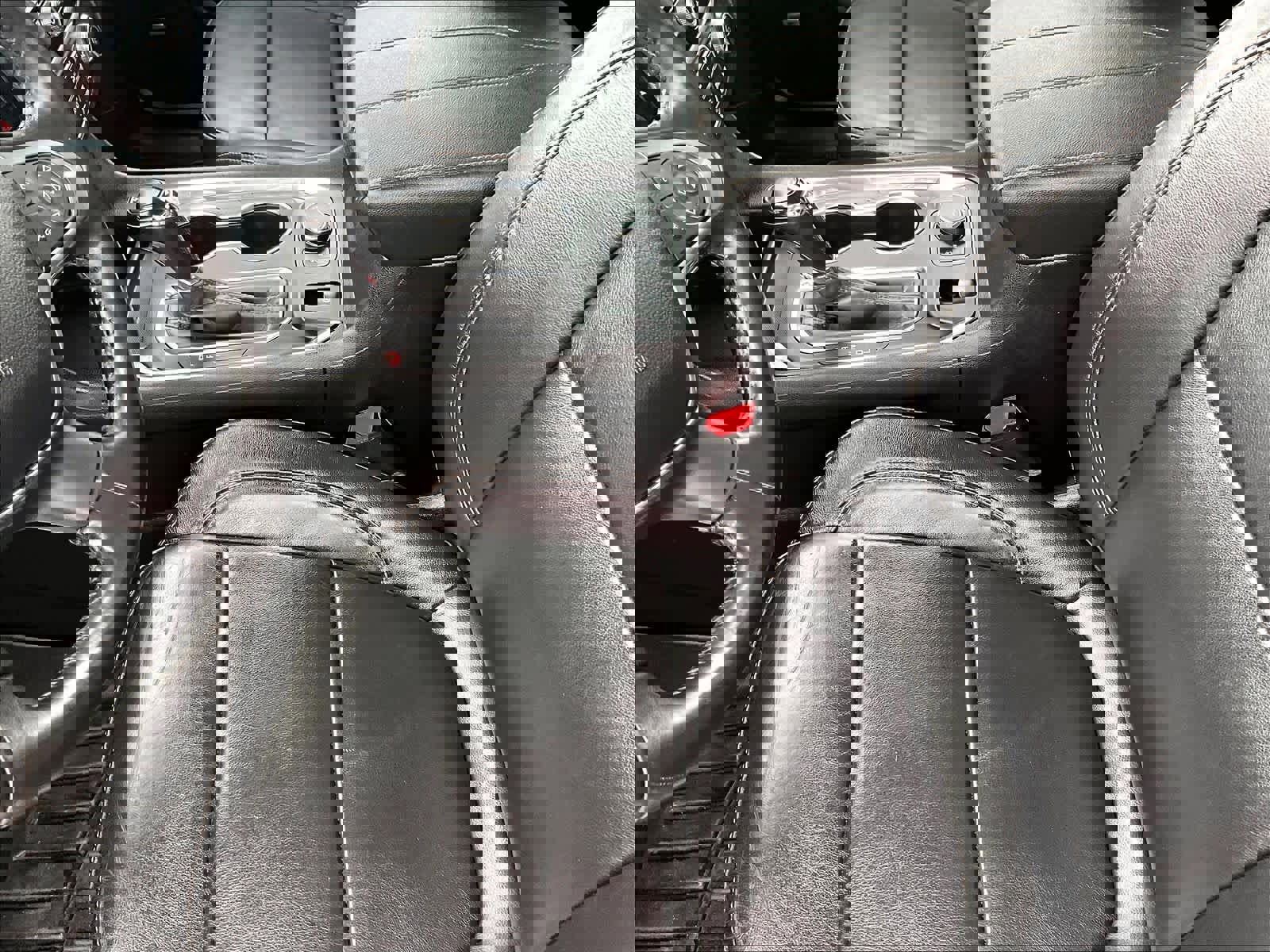 Used 2020 Chevrolet Traverse LT w/ LT Premium Package image 21