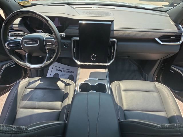 Used 2025 GMC Acadia Denali w/ Super Cruise Package FWD image 10