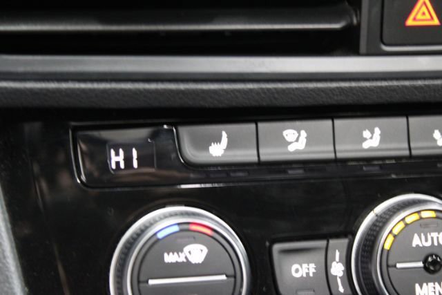 Used 2019 Volkswagen Jetta R-Line image 19