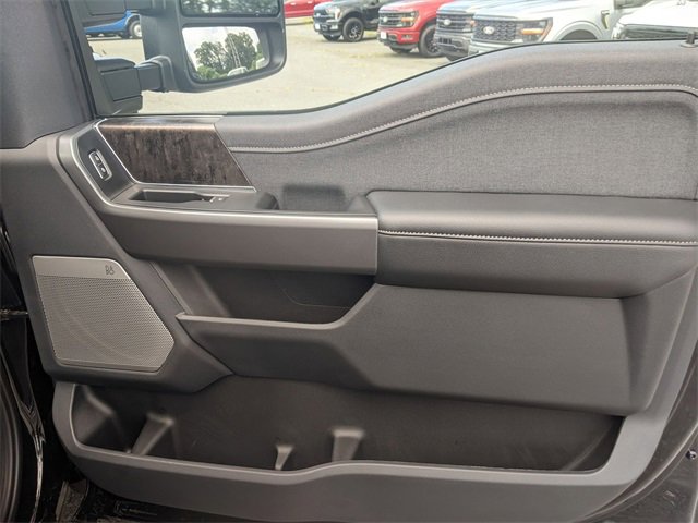 New 2025 Ford F250 Lariat w/ Lariat Ultimate Package image 36