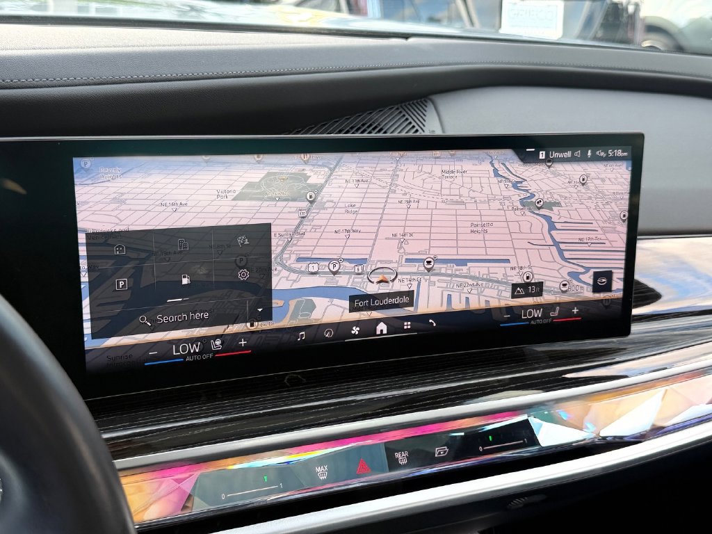 Used 2025 BMW 740i RWD image 25