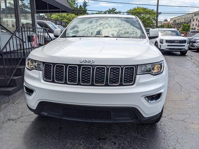 Used 2019 Jeep Grand Cherokee Laredo w/ Security & Convenience Group AWD/4WD image 6
