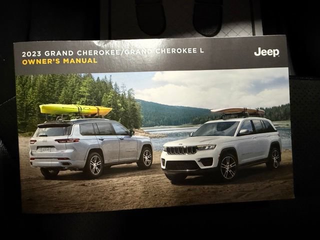 Used 2023 Jeep Grand Cherokee L Laredo AWD/4WD image 51