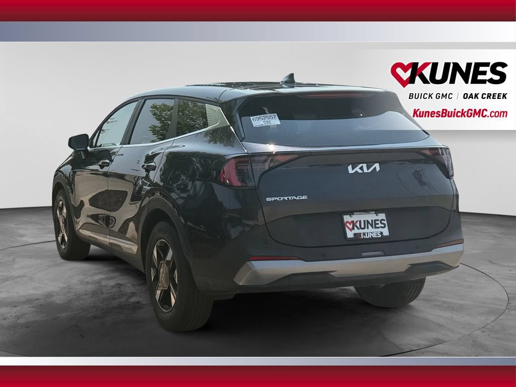 Used 2026 Kia Sportage LX FWD image 8