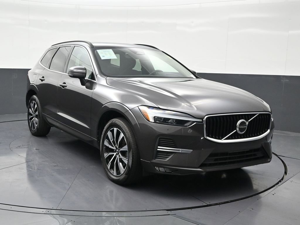 Certified 2023 Volvo XC60 B5 Core image 8