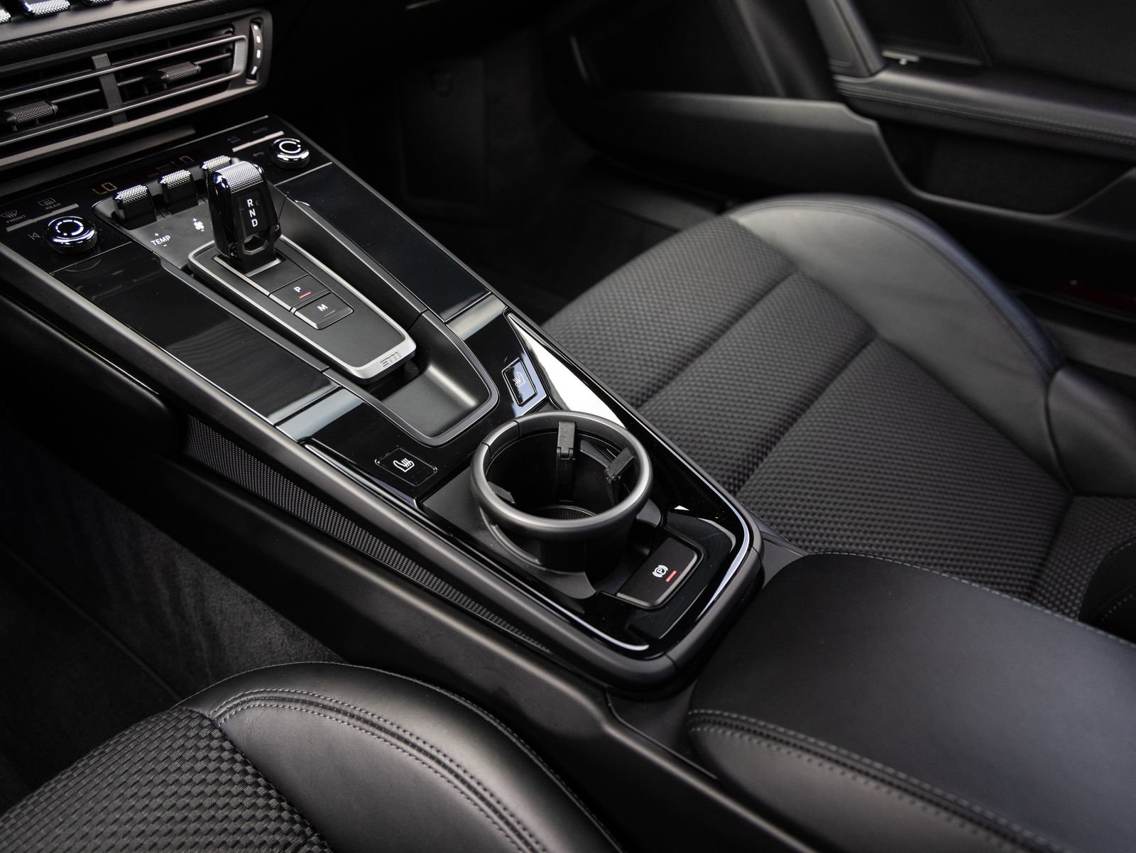 Certified 2024 Porsche 911 Carrera T RWD image 19