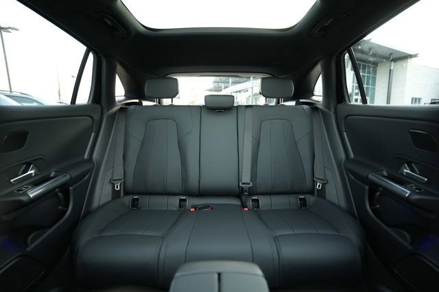 Used 2026 Mercedes-Benz GLA 250 image 35