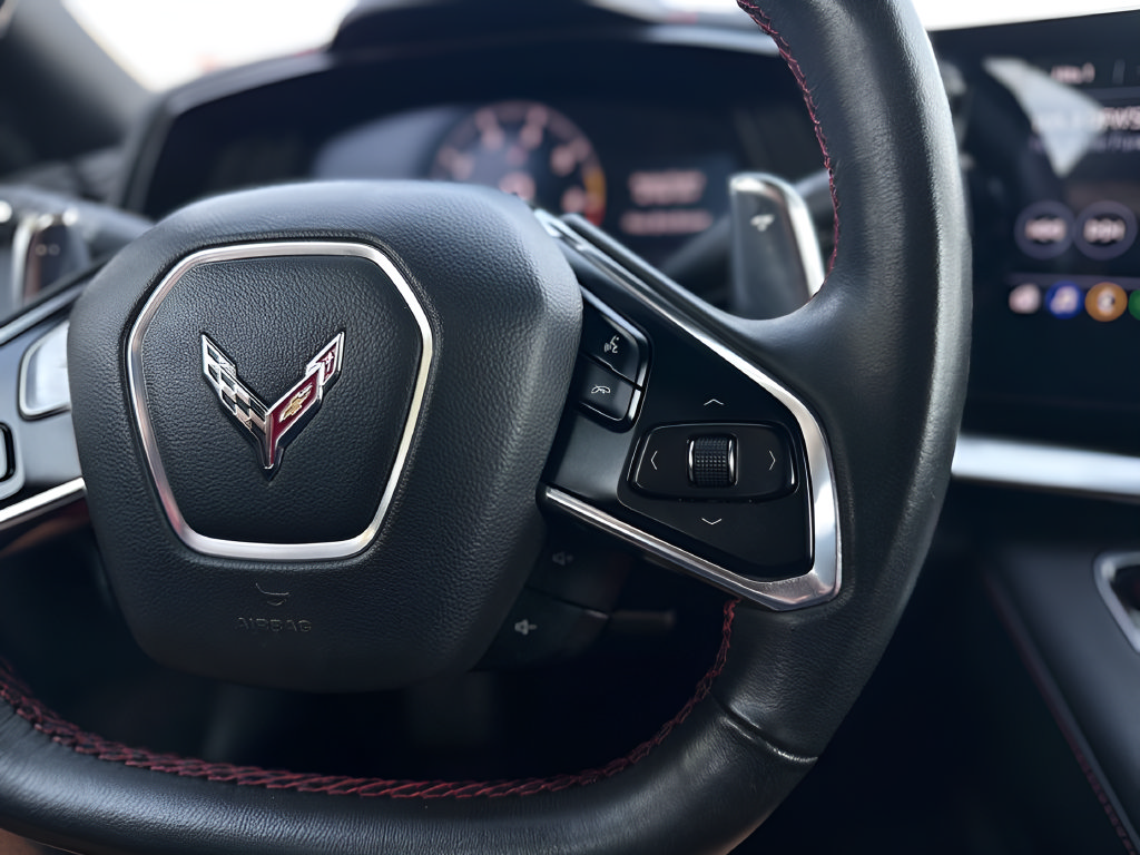 Used 2021 Chevrolet Corvette Stingray Coupe w/ Z51 Performance Package RWD image 14
