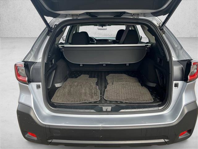 Used 2025 Subaru Outback Premium image 22