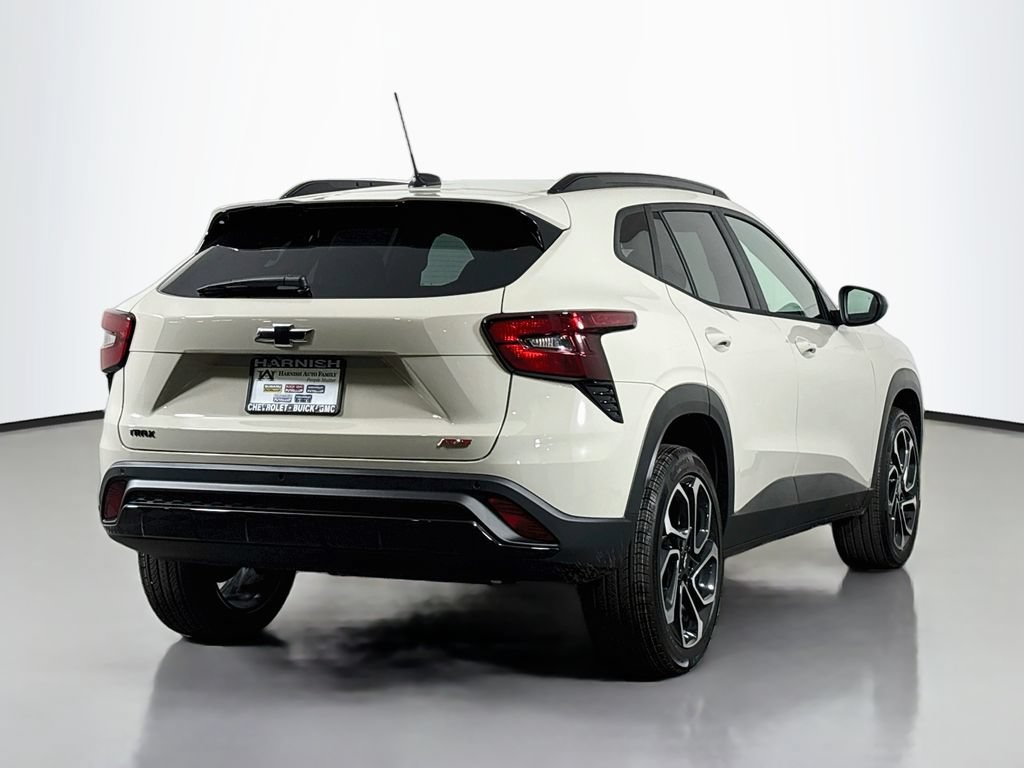 New 2026 Chevrolet Trax RS w/ Sunroof Package FWD image 7