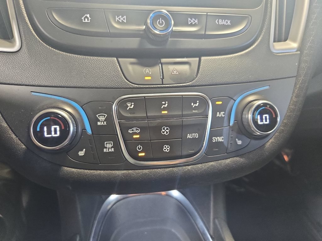 Used 2023 Chevrolet Malibu LT FWD image 25