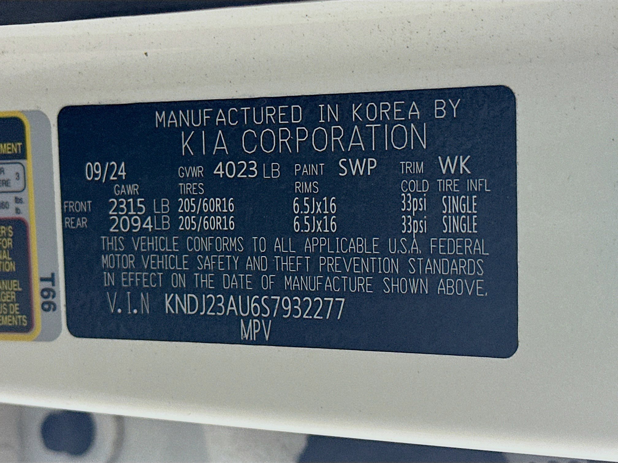 Used 2025 Kia Soul LX w/ LX Technology Package FWD image 12