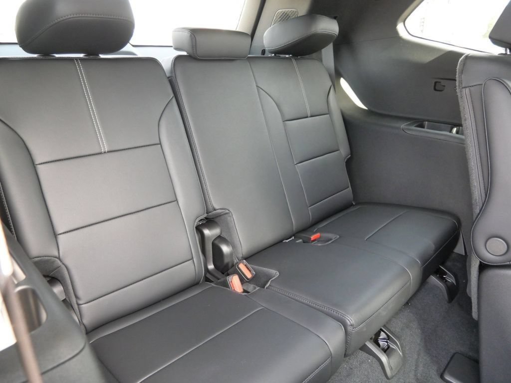 New 2026 GMC Acadia Elevation w/ Elevation Premium Package AWD/4WD image 29