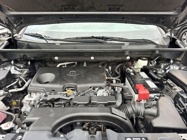 Used 2021 Toyota RAV4 XLE image 22