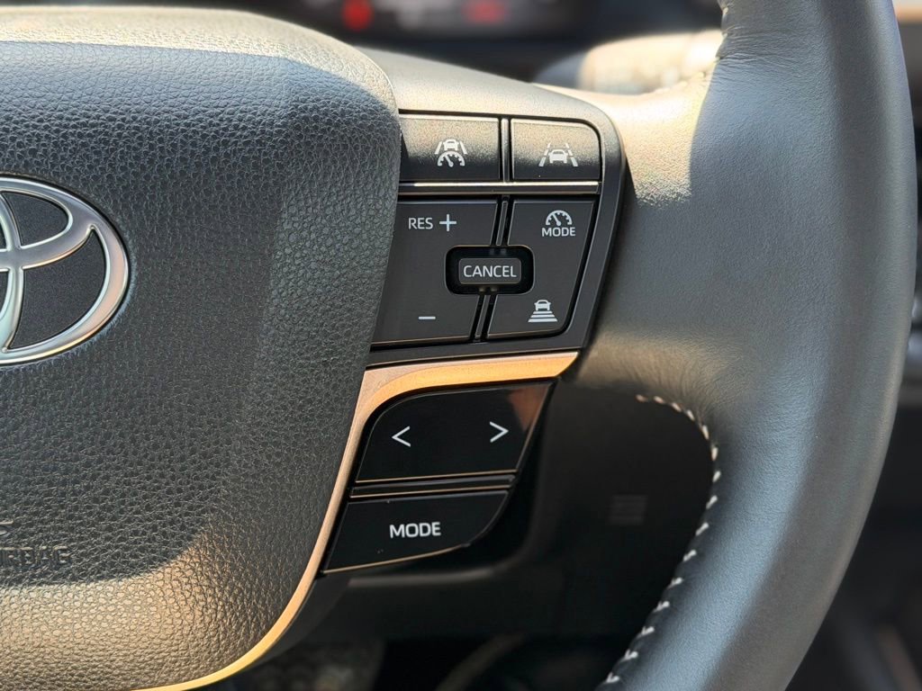 Used 2025 Toyota Crown Nightshade AWD/4WD image 11