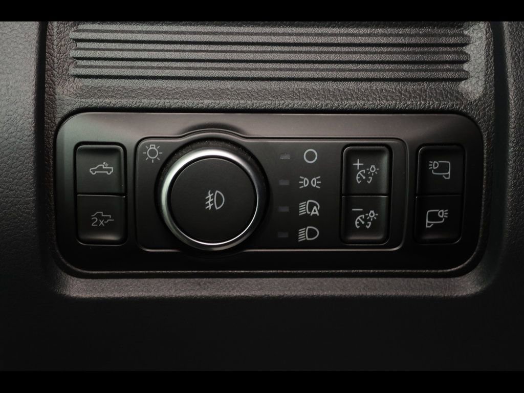 Used 2026 Ford F350 Lariat w/ Tremor Off-Road Package AWD/4WD image 36