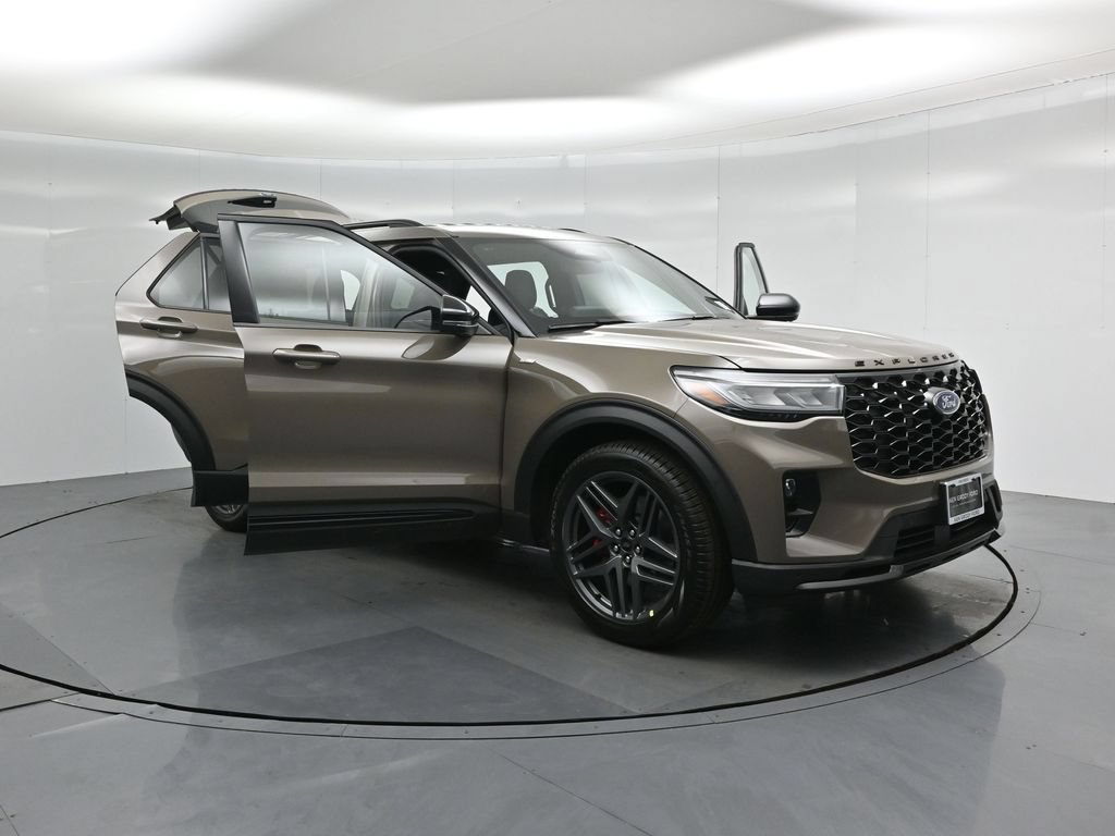New 2026 Ford Explorer ST-Line w/ ST-Line Street Pack RWD image 36