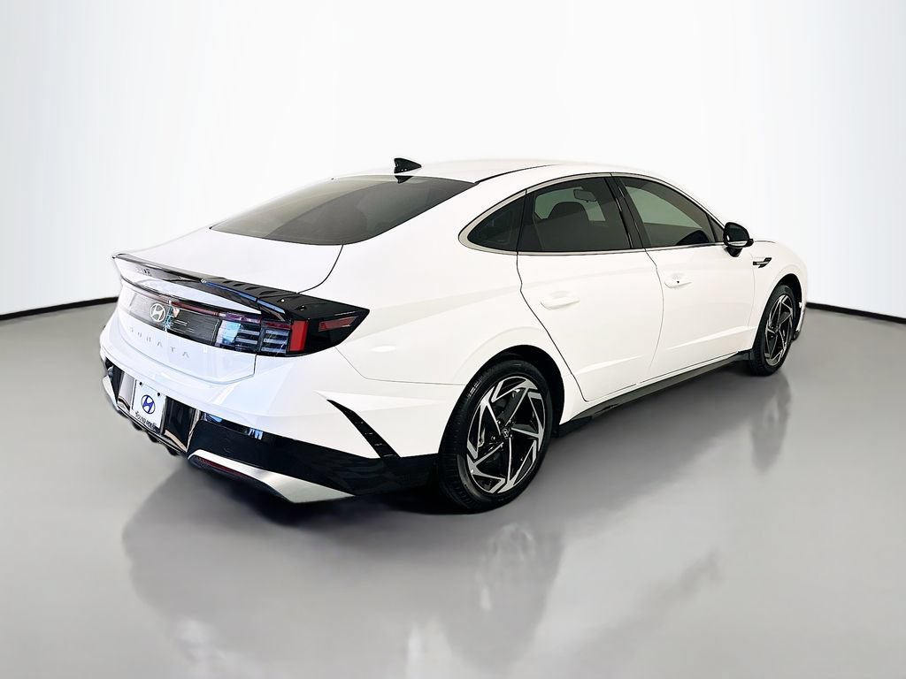 New 2026 Hyundai Sonata SEL FWD image 5