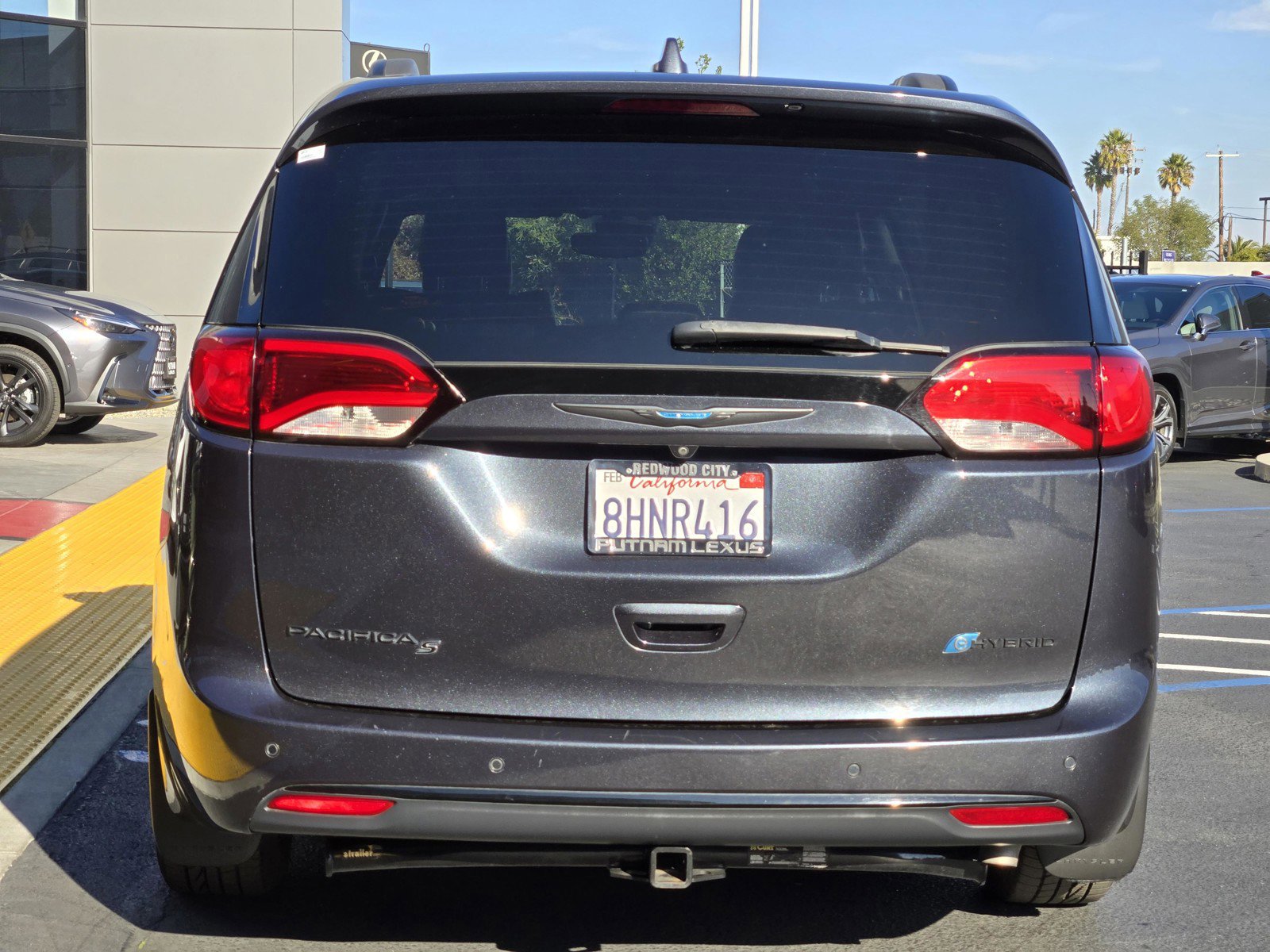 Used 2019 Chrysler Pacifica Limited w/ Advanced Safetytec Group image 5